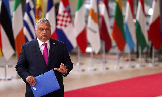 Ungarns Ministerpräsident, Viktor Orbán möchte die Sanktionen fast gänzlich abschaffen.