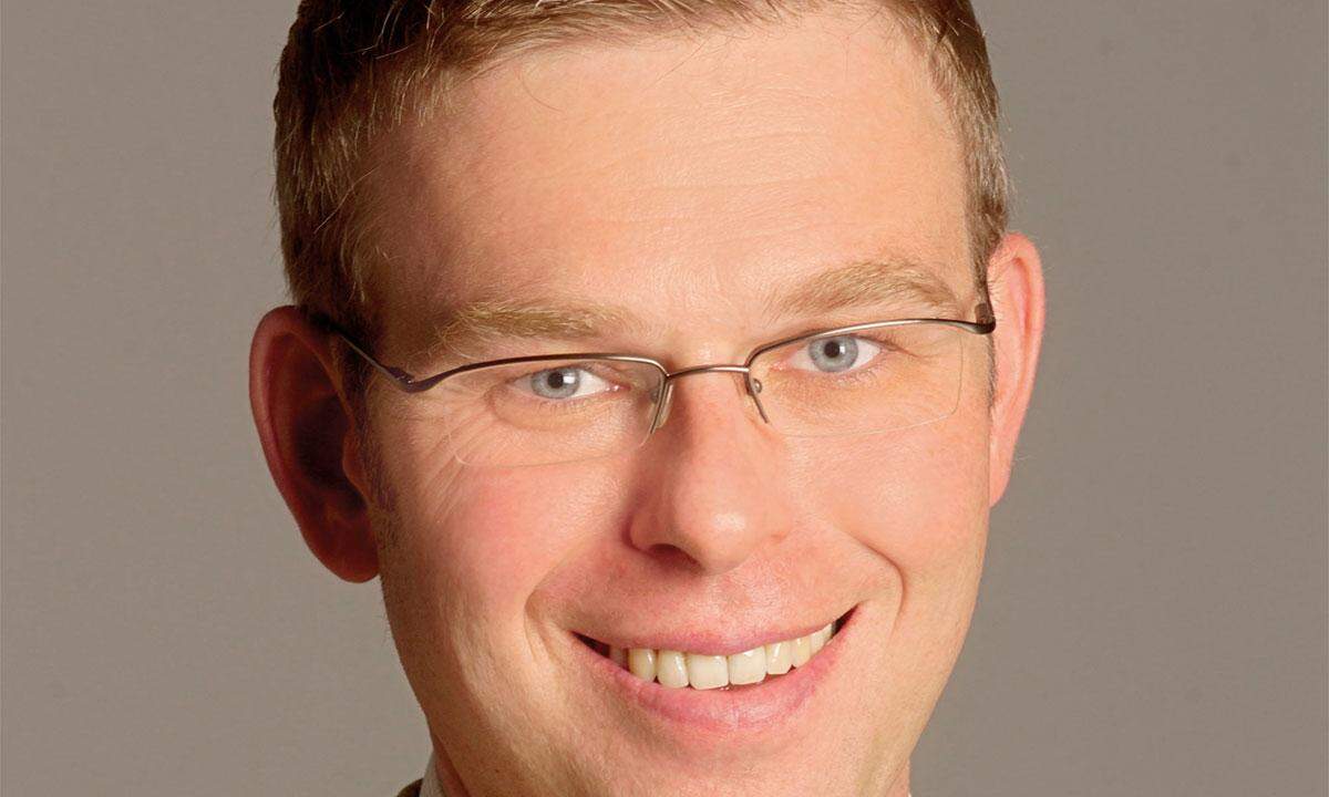 Neuer Centermanager für das G3 Gerasdorf: Nach der Übernahme von Management sowie Vermarktung des G3 Shopping Resort Gerasdorf durch die ECE wurde der 43-jährige Gernot Jung mit dem Centermanagement beauftragt. Der gebürtige Wiener studierte an der Wirtschaftsuniversität Wien (Lehrgang Werbung und Verkauf) und hatte unter anderem die Leitung des Q19 Döbling und zuletzt des EKZ West in Innsbruck inne.