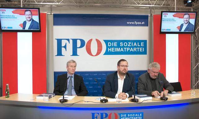 Historiker Thomas Grischany, FP-Generalsekretär Christian Hafenecker und Andreas Mölzer, Koordinator der von der Partei eingesetzten Historikerkommission.