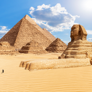 In Gizeh werden Sie die Pyramiden und die Sphinx bestaunen.