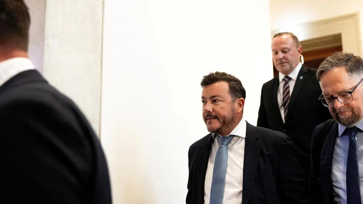 Pre-trial detention for René Benko extended again