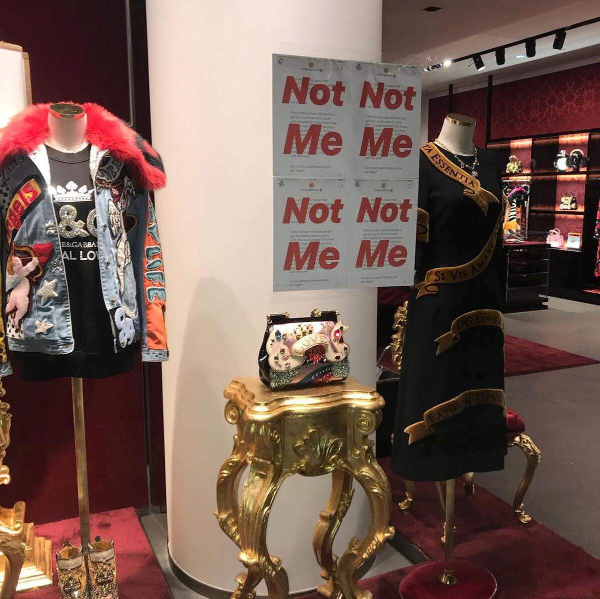 Aber auch Dolce &amp; Gabbana fanden sich Ende des Jahres in einem Shitstorm wieder. Sie mussten Markteinstieg und Show in Shanghai aufgrund von Rassismusvorwürfen - die von Stefano Gabbana auf Social Media eher angeheizt als entkräftet wurden - absagen. Aber nicht nur in der digitalen, sondern auch in der realen Welt wurde das italienische Label boykottiert.