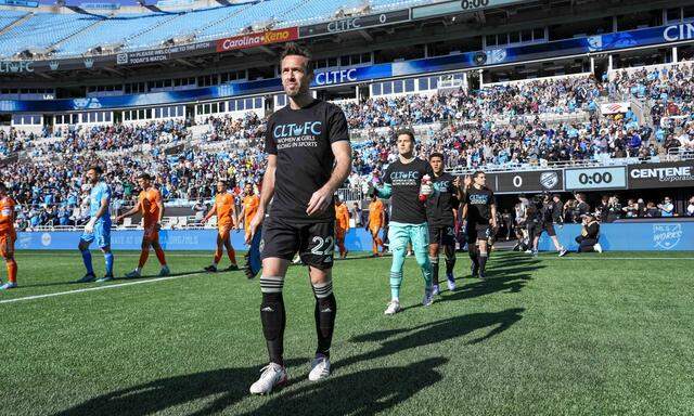 Christian Fuchs ist nur einer von zwei Spielern über 30 im Team von Charlotte. Sein Erfahrungsschatz machte ihn beim MLS-Neuling aus North Carolina zum logischen Kapitän.  