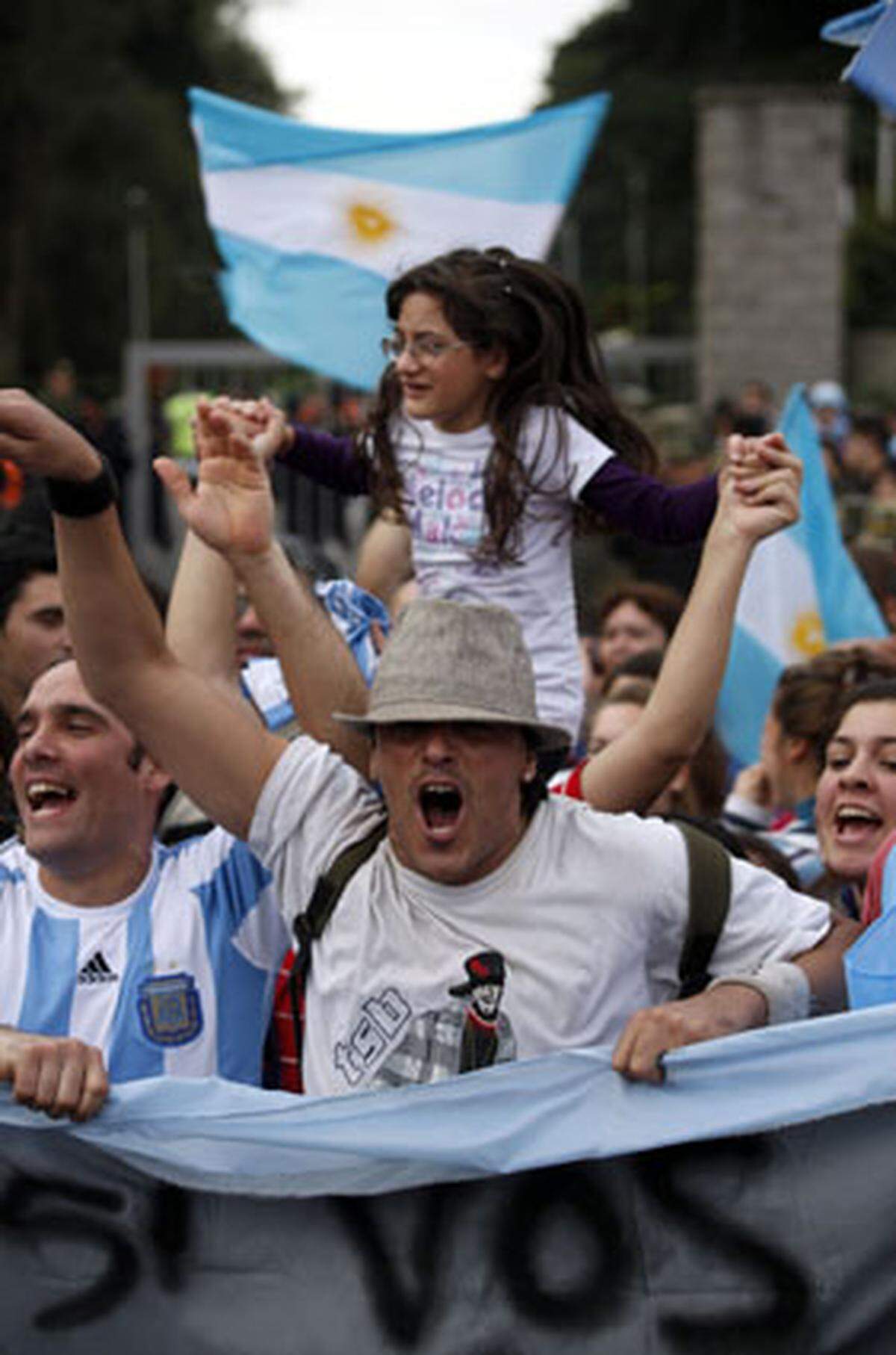 Argentiniens Fans verziehen schnell. Bei der Rückkehr des WM-Teams war die Stimmung schon wieder recht positiv.