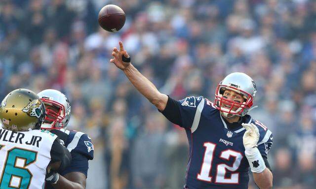 NFL: AFC Championship-Jacksonville Jaguars at New England Patriots