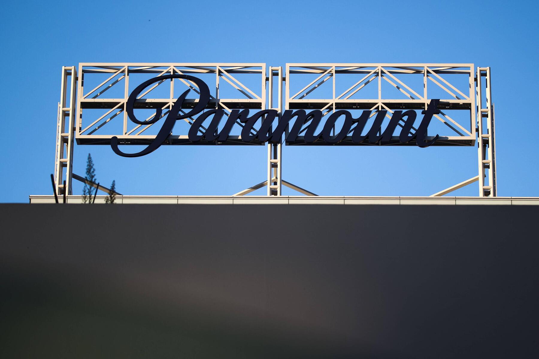 Paramount Halts Warner Acquisition Amid Antitrust Lawsuits