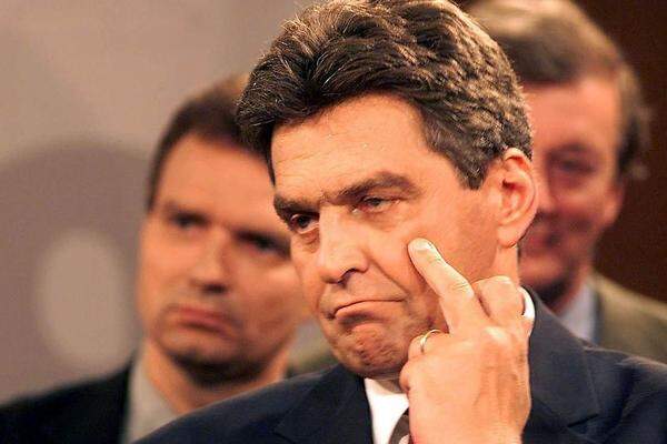 Vranitzkys Nachfolger wurde der damalige Finanzminister Viktor Klima. Von Jänner 1997 bis 2000 führte er die Geschicke der SPÖ und verlor nach langwierigen Verhandlungen im Februar 2000 das Kanzleramt an die ÖVP, die mit der FPÖ koalierte.