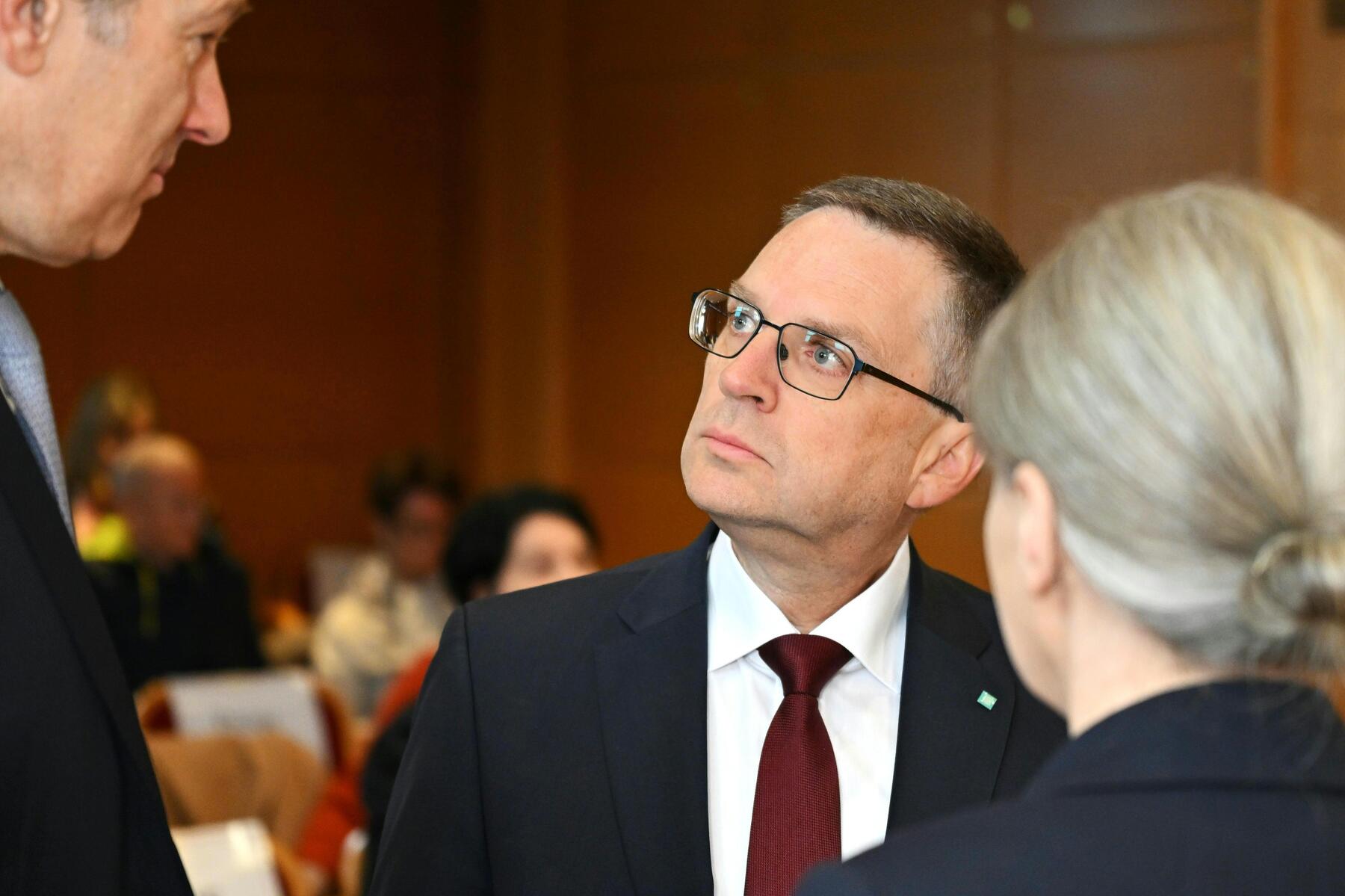 „Vielleicht nicht nett“: Verteidiger halten Schlussplädoyers im Wöginger-Prozess