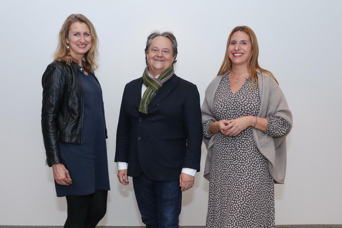 Charlyne Hochreiter-Götz (Mavie), Brigitte Awart-Resei (Herz-Jesu Krankenhaus) und Ingo Raimon (AbbVie) zeigten im Branchentalk auf, wie betriebliche Gesundheitsförderung besser gelingen kann.