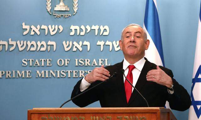 Kritiker werfen Netanjahu vor, die Coronapandemie politisch zu missbrauchen.