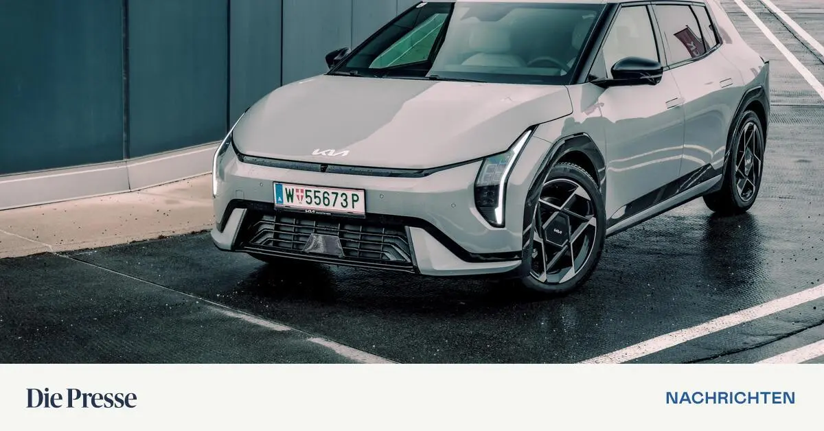 Kia-EV4-Auf-Tour-als-Reisender-und-Stromz-hler-premium-