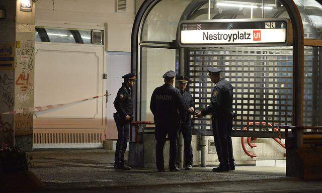 Archivbild: Polizei am Tatort Nestroyplatz