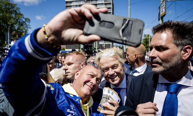 Der niederländische Rechtspopulist Geert Wilders sprach in Brüssel mit Le Pen. 
