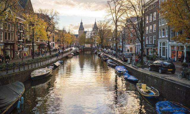 Netherlands Holland Amsterdam Old town canal PUBLICATIONxINxGERxSUIxAUTxHUNxONLY TAMF00920