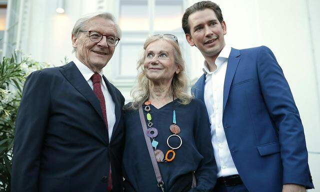 Hatte mit ähnlichen Problemen zu kämpfen wie heute Kurz: Wolfgang Schüssel (mit seiner Frau beim diesjährigen Kanzlerfest).