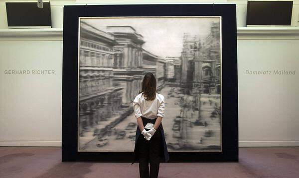 Im Mai 2013 war "Domplatz, Mailand" von Gerhard Richter bei Sotheby's für 37 Millionen Dollar versteigert worden.