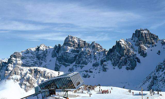 Axamer Lizum ist ein beliebtes Tiroler Skigebiet 