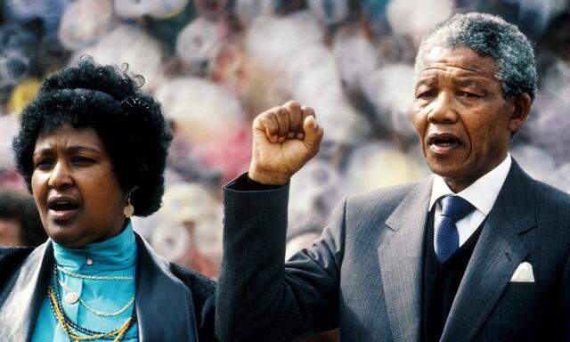 Nelson Mandelas Ex-Frau Winnie ficht Testament an 