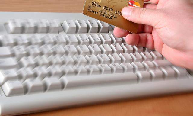 Kreditkarte als gängigste Zahlungsmethode im Internet.
