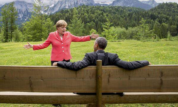 Eines der legendärsten Bilder aus der achtjährigen Merkel-Obama-Ära entstand beim G7-Gipfel im bayerischen Elmau.
