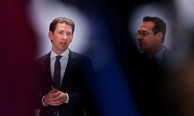 Austria's Chancellor Kurz and Vice Chancellor Strache address the media in Vienna