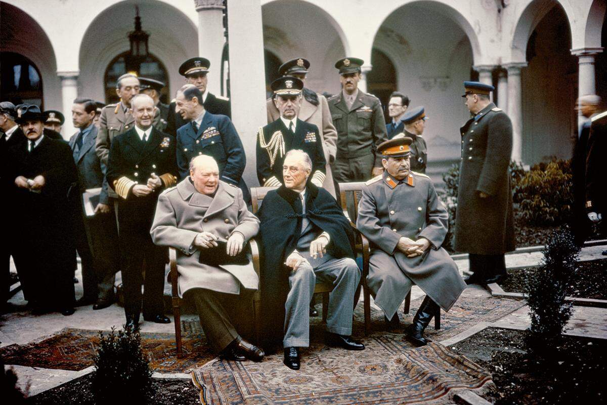 Zwischen dem 4. und dem 11. Februar 1945 kam es im Liwadija-Palast in Jalta zum letzten Treffen der sogenannten "Großen Drei" vor Kriegsende: Der britische Premier Winston Churchill, US-Präsident Franklin D. Roosevelt und der Diktator der UdSSR Josef Stalin trafen dort aufeinander, um über die Nachkriegsordnung in Europa zu verhandeln.