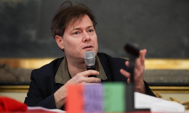 Regisseur Milo Rau im Rahmen der Programm-Pressekonferenz der Wiener Festwochen am 1. März 2024.