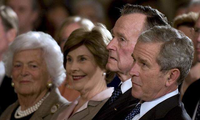 Der Bush-Clan mit ihrem Patriarchen  George Bush senior.