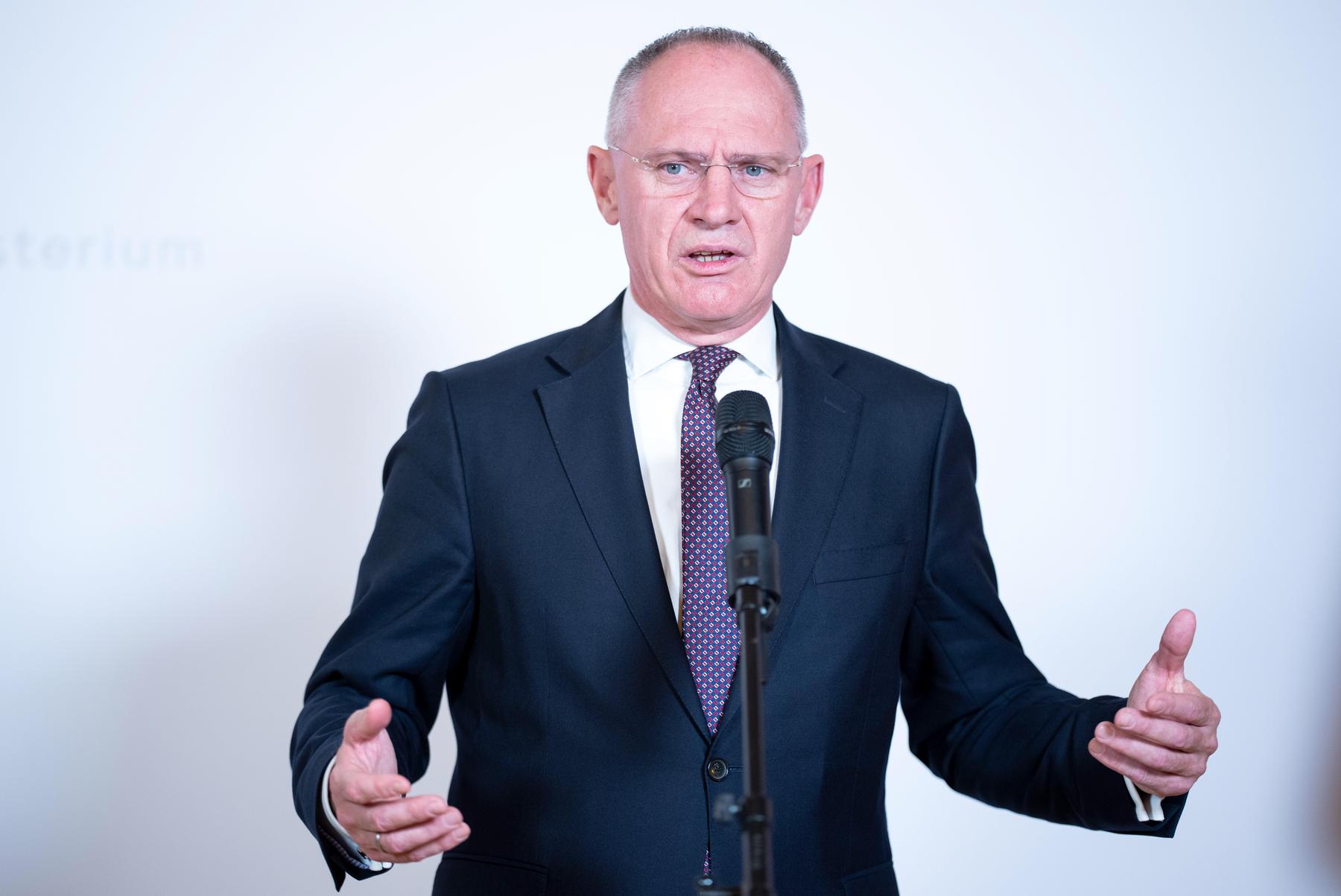 „Illegale Migration gegen Null“: Asylpolizisten werden für Grenzschutz eingesetzt