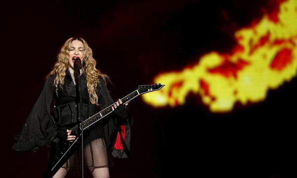Madonna hat eine gewisse Tradition darin, ihre Fans warten zu lassen.