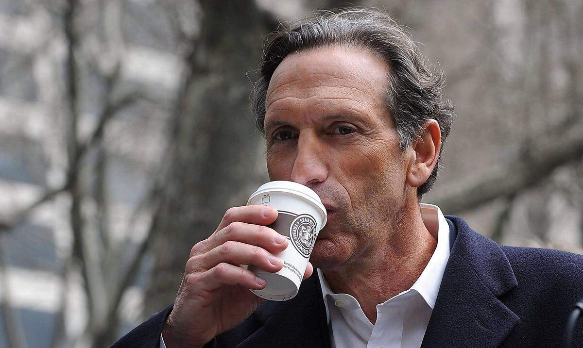 Erst am Dienstag trat Starbucks-Gründer Howard Schultz zurück. Gleichzeitig wurden Gerüchte laut, er wolle 2020 als US-Präsident kandidieren. Schultz gilt als linksliberal und kritisierte regelmäßig seinen möglichen Konkurrenten...