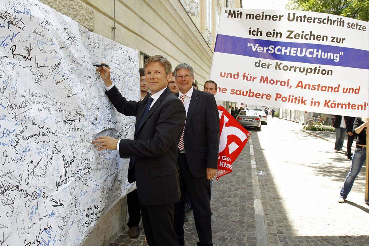 Der Vater eines Sohnes ist leidenschaftlicher Marathonläufer. Von seinen Kritikern wird ihm unterstellt, nicht charismatisch und zu wenig volksnah zu sein. Fest steht: Kaiser ist kein Polterer und kein Demagoge, brachte aber mit Hartnäckigkeit die FPK dazu, die von ihr initiierte Entmachtung seiner Person als Gesundheitslandesrat wieder zurückzunehmen.