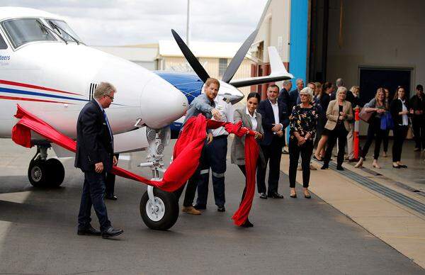 Auf dem Programm stand die Einweihung eines neuen Flugzeuges für das Royal Flying Doctor Service das vor allem für Menschen in den ländlichen Regionen Australiens besonders wichtig ist.