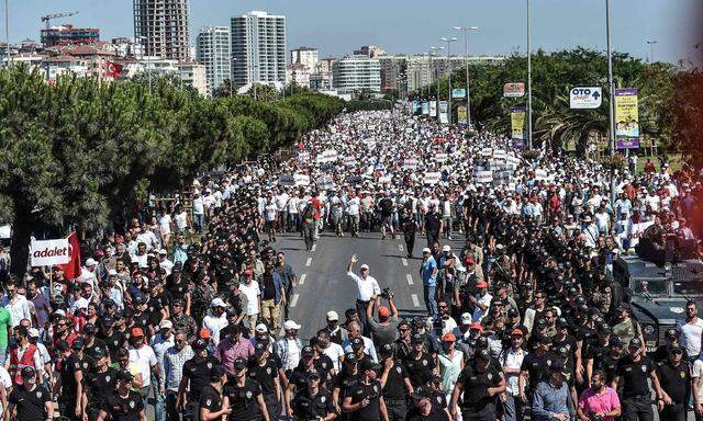 Der große Marsch von Ankara nach Istanbul ist also am Ziel angekommen.