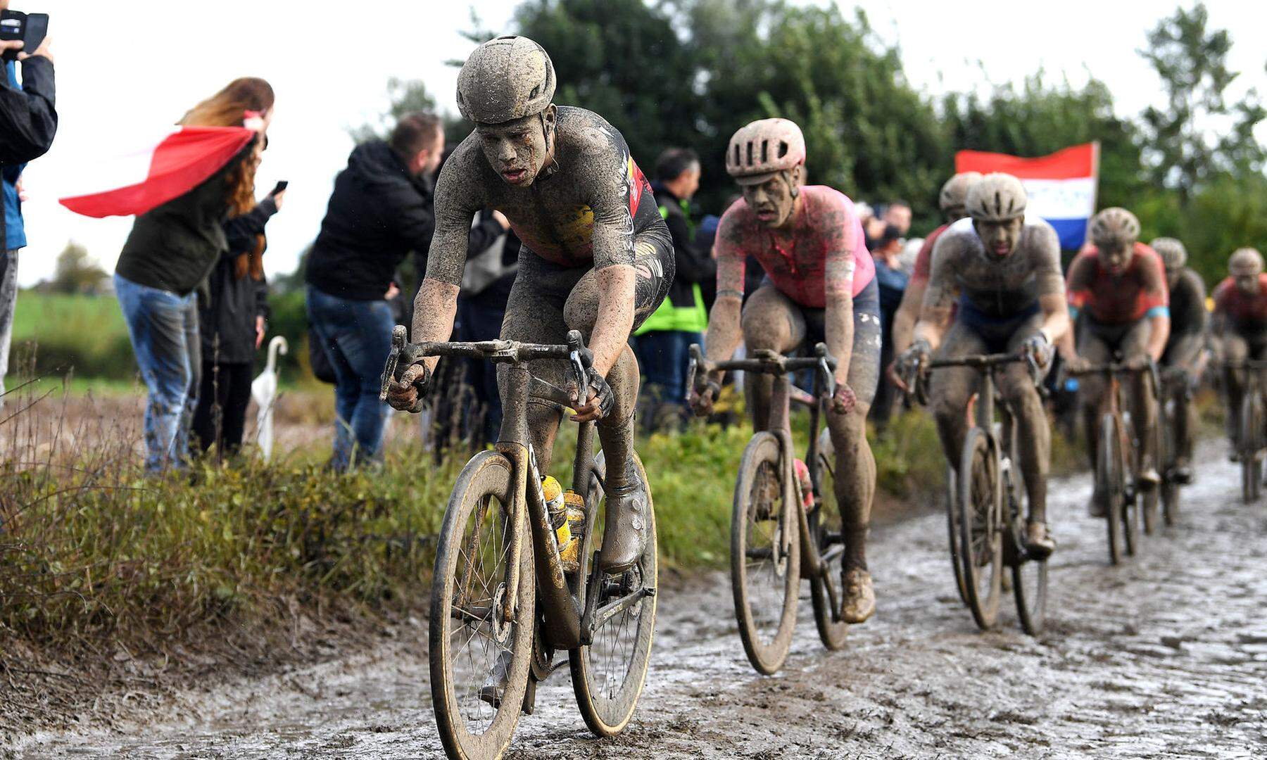 Paris-Roubaix in einem Wort „Chaos“ DiePresse