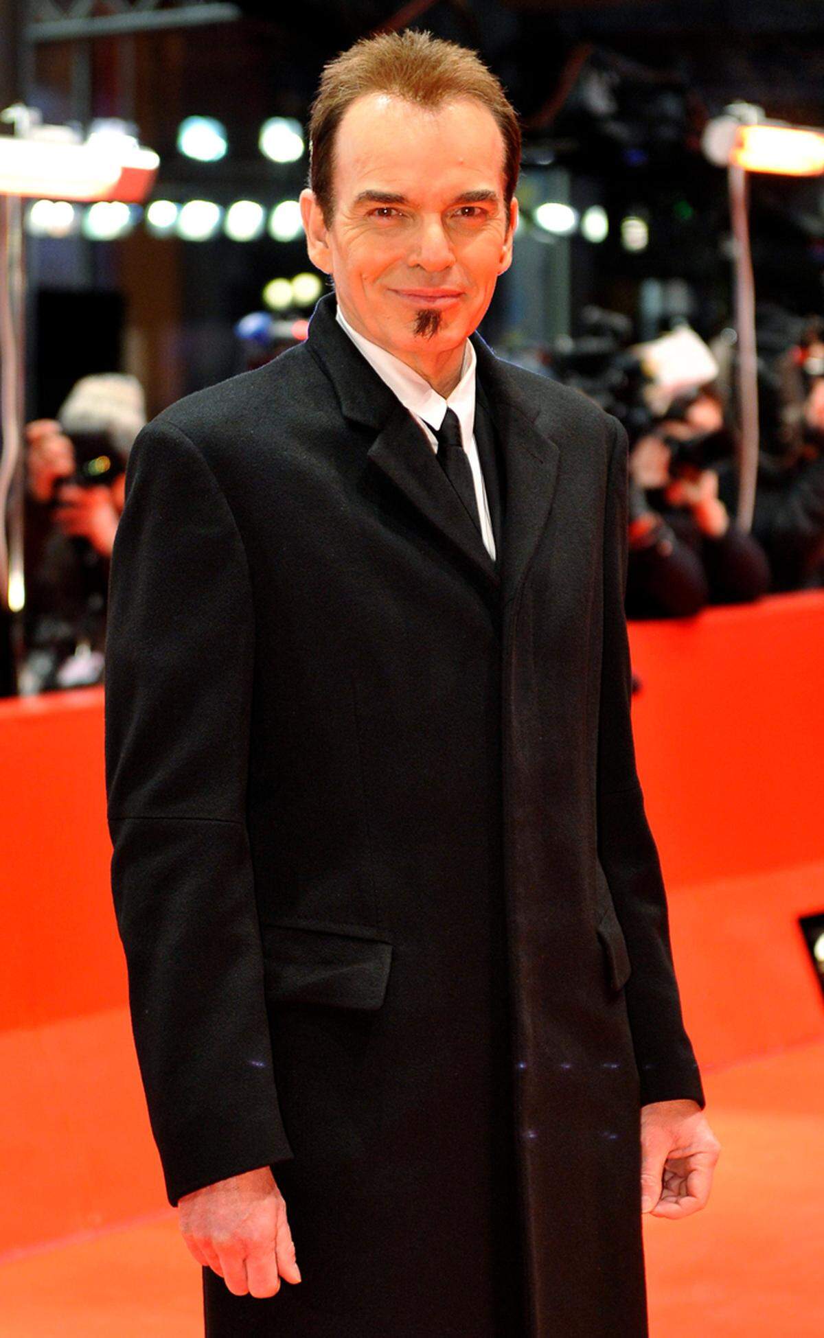 Mit dem Ex am Fest. US-Regisseur Billy Bob Thornton hat sich am Rande der Berlinale voll des Lobes über seine Ex-Frau Angelina Jolie gezeigt. Er werde sie, von der er im Mai 2003 geschieden wurde, "bis zum Ende meines Lebens lieben", sagte der 56-Jährige in Berlin.