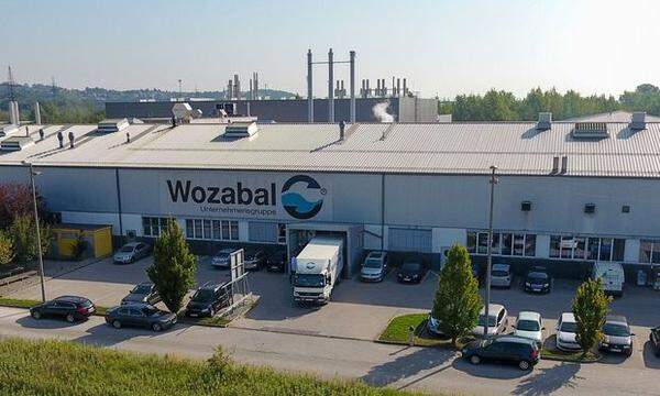 Der oberösterreichische Textilreinigungsriese Wozabal musste Ende Sommer Insovlenz anmelden. Mit Schulden von rund 110 Millionen Euro wurde zunächst ein Sanierungsverfahren angestrebt. Nach langen Verhandlungen blieb aber keine Chance dem Konkurs zu entkommen.
