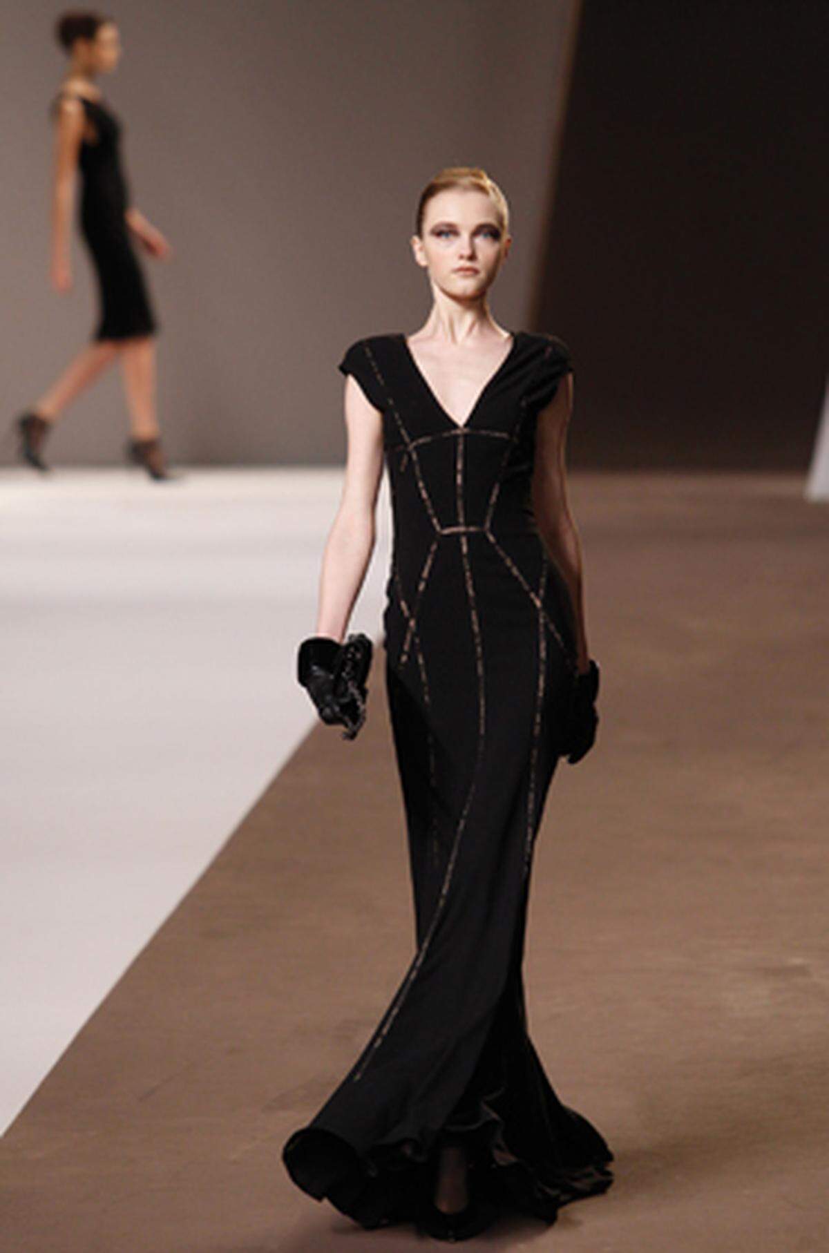 Elie Saab: Paris. HW 10/11