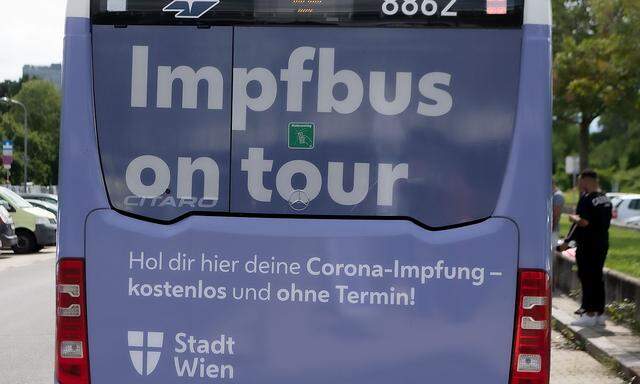  Impfbusse und mobile Impfteams fahren zu den Wiener Schulen.