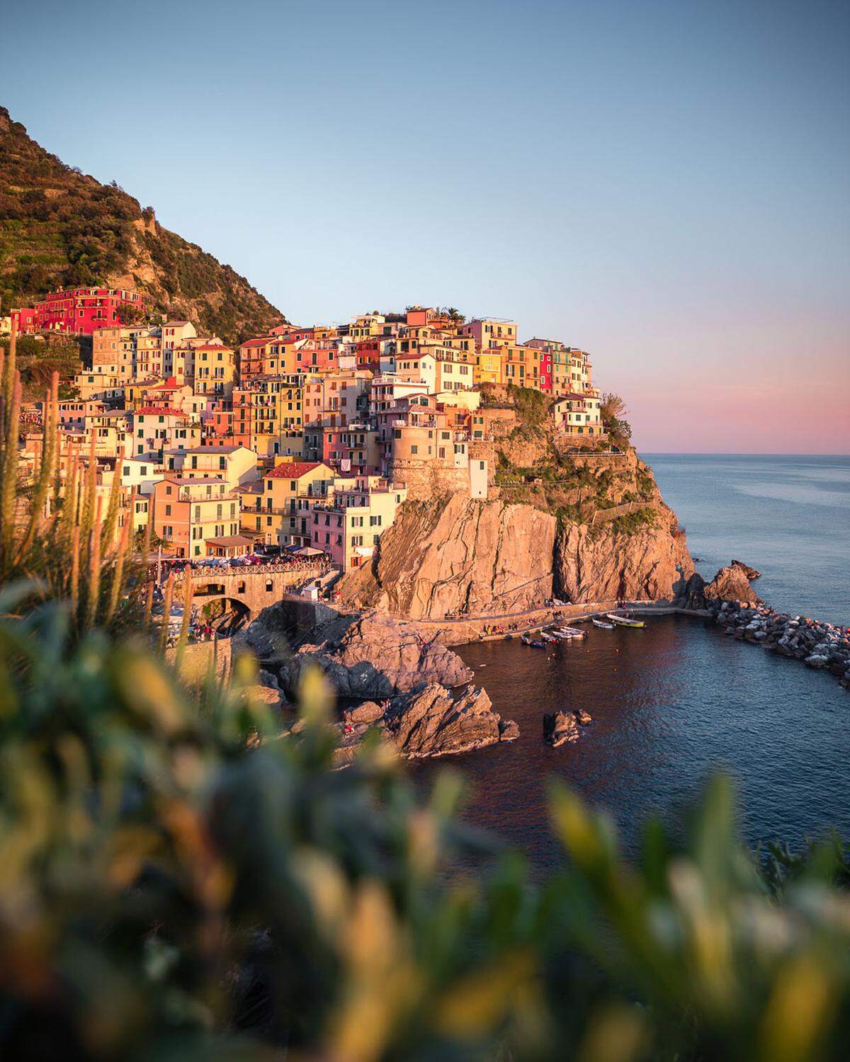 Ein Teilnehmer aus Österreich hat "den schönsten Sonnenuntergang" und das magische Licht im italienischen Manarola, in der Cinque Terre, eingefangen.