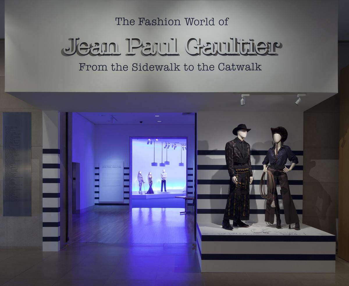 Eine Retrospektive über 35 Jahre im Modebusiness gibt es in Dallas über Jean Paul Gaultier.