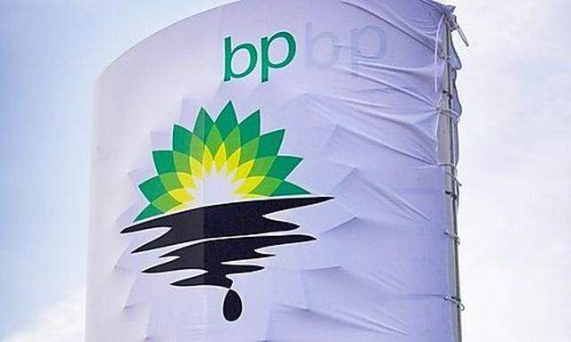 A new version of BPs logo is displayed by Greenpeace activists at the Hampstead Road BP station in Ls logo is displayed by Greenpeace activists at the Hampstead Road BP station in L