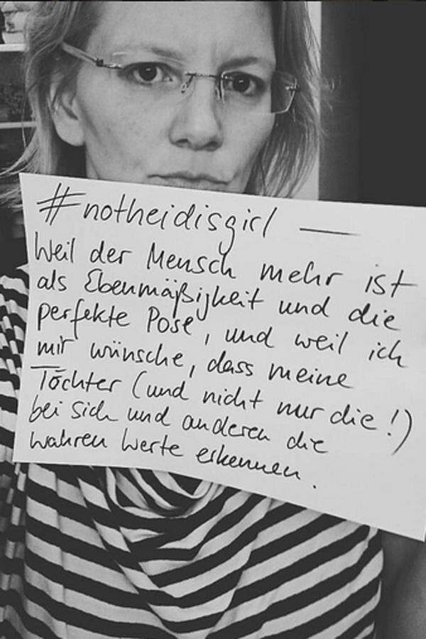 Diese Mutter nahm ebenfalls am Protest teil: "#NotHeidisGirl [...] weil ich mir wünsche, dass meine Töchter (und nicht nur die!) bei sich und anderen die wahren Werte erkennen", schrieb sie in ihrem Statement.