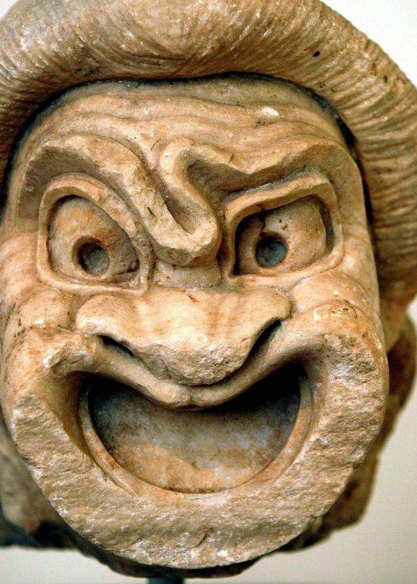 Die Maske eines Komödianten (zweites Jh. v. Chr.) im Archäologischen Nationalmuseum in Athen. 