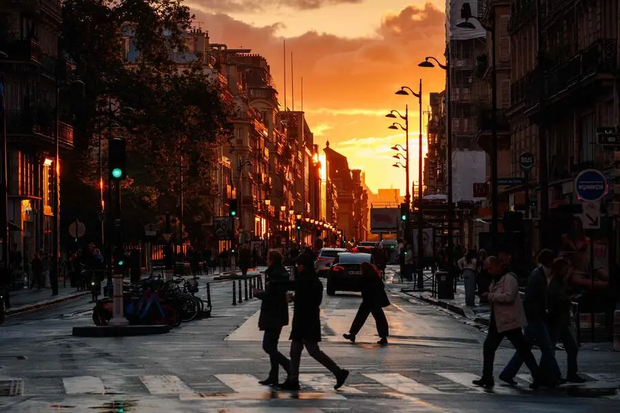 <strong>14. Mai.</strong> Sonnenuntergang in Paris.