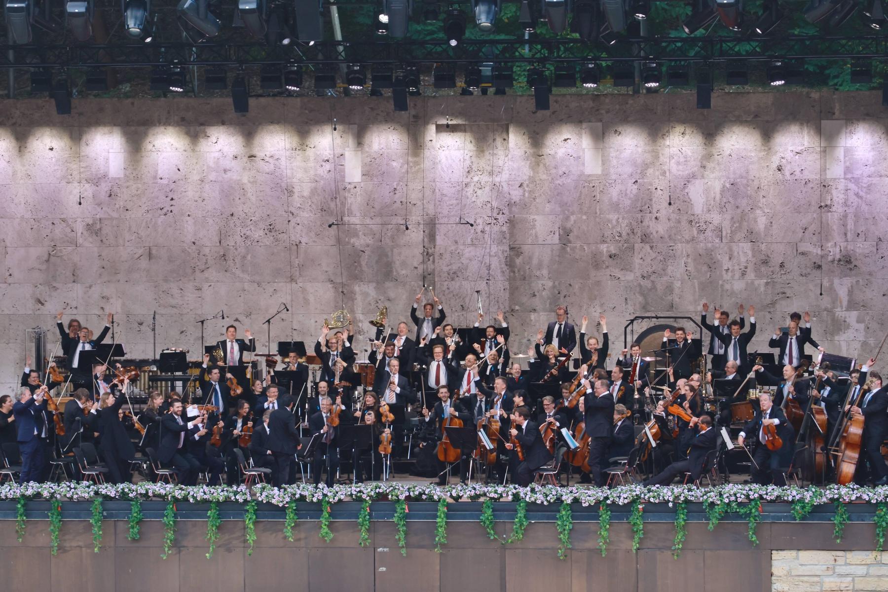 Chefdirigent aus Israel: Festival lädt Berliner Philharmoniker aus