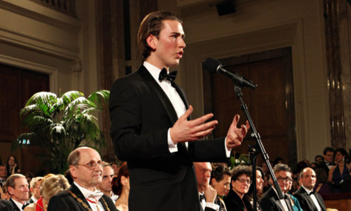  Foto zu Ballsaison: Die WU Wien feiert in der Hofburg 