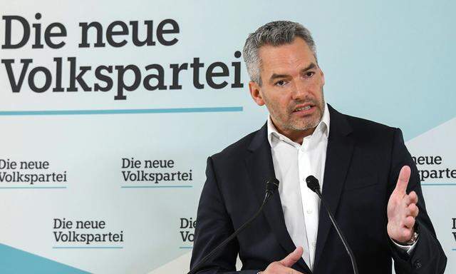 ÖVP-Generalsekretär Karl Nehammer ging beim Thema Parteispenden in die Gegenoffensive. 