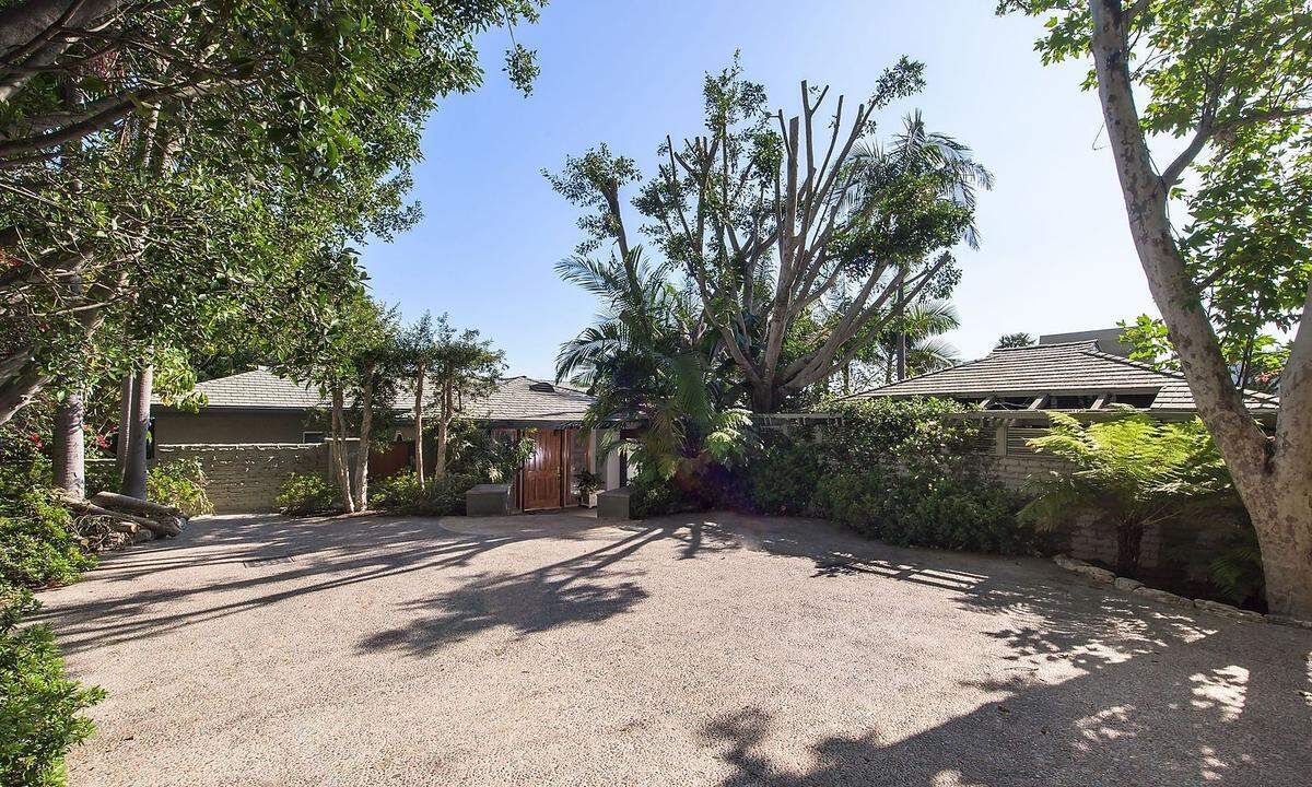 Aktuell auf dem Immobilienmarkt zu finden, ist etwa das Anwesen der verstorbenen Filmdiva Elizabeth Taylor in Beverly Hills.  > > Mehr Bilder hier: DiePresse.com/Immobilien