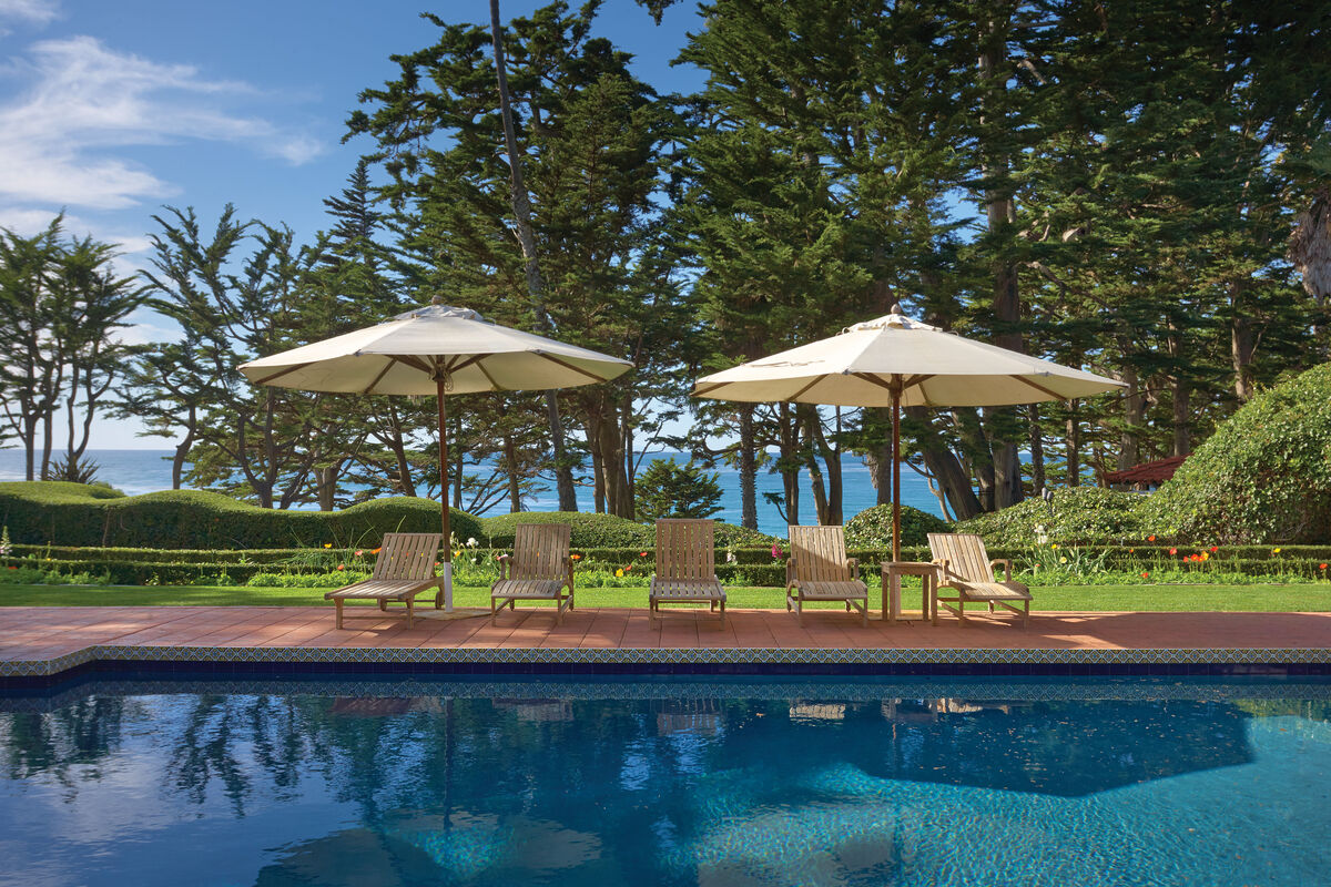 Insgesamt verfügt das Grundstück über rund 2,2 Hektar samt direktem Zugang zu einem Sandstrand.